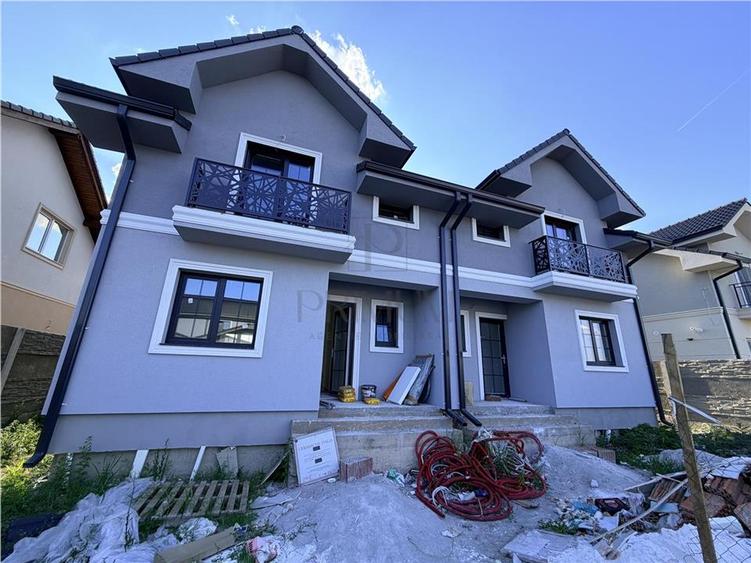 Duplex in zona populata - dormitor la parter - finisaje la cerere