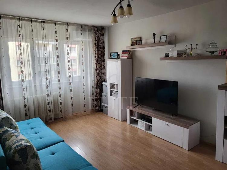 Apartament 2 camere în zona FABRICII