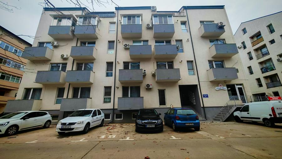 Berceni metrou | Garsoniera spațioasă in bloc nou cu centrala și parcare proprie