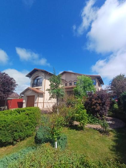 Vilă premium cu foisor si sauna, 240 mp, 10 ari teren, Scheia
