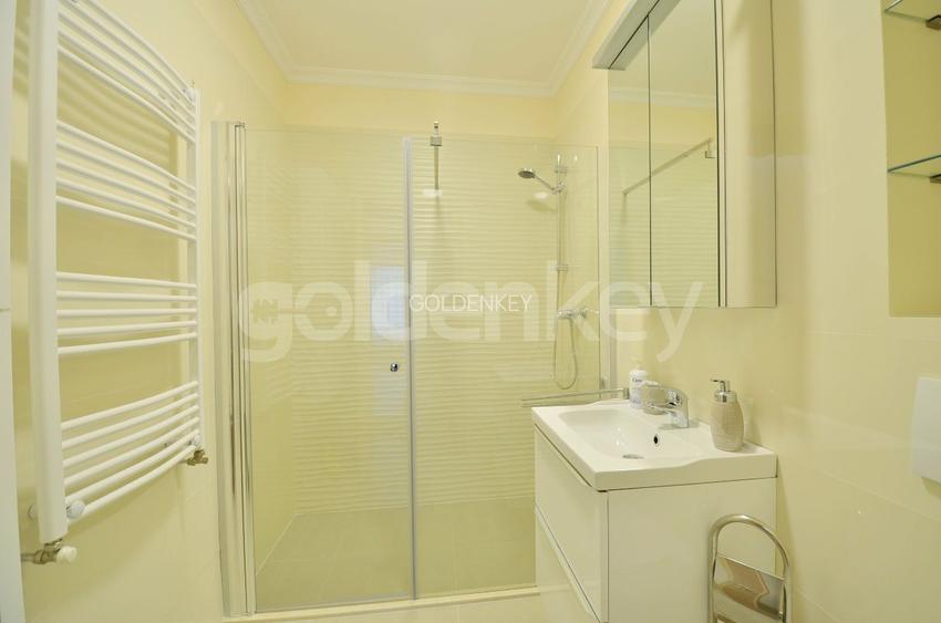 Apartament cu 4 camere si vedere spre Lacul Tei - 9