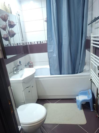 Apartament 3 Camere-etaj intermediar-Metalurgie
