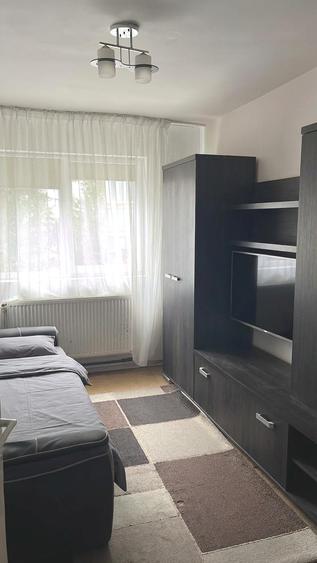 Apartament cu 2 camere, 42 mp, decomandat, etaj intemediar, zona Clabucet