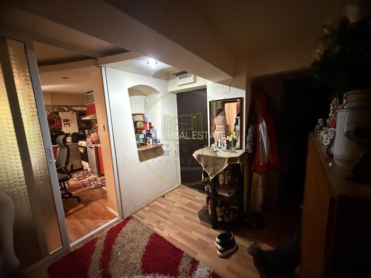 Apartament 3 camere, 95 mp, cartier Valea Roșie, zona Biserica - 2