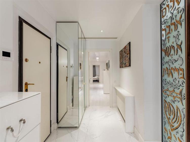 Luxury 3 Beds| Nordului Street| Private Garden 200 sqm|