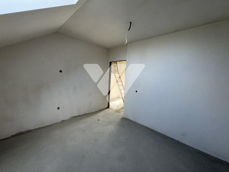 Casa duplex 4 camere 110 mp utili si teren 390 mp Sura Mica Sibiu