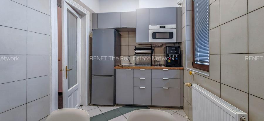 Vilă spațioasă de închiriat, 11 camere, București - 9