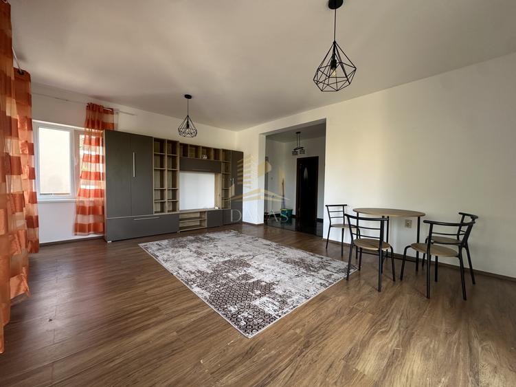 Duplex de Închiriat cu 4 camere | Zona Andrei Muresanu | Zona retrasa