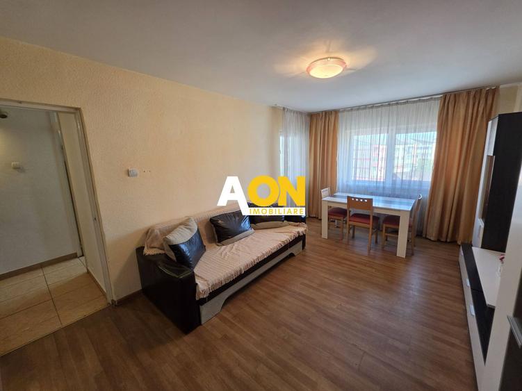 Apartament 3 camere, 68 mp utili, Cetate, zona Piata Cetate