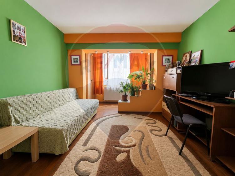 Apartament cu 3 camere de vanzare Casa de Cultura Constanta