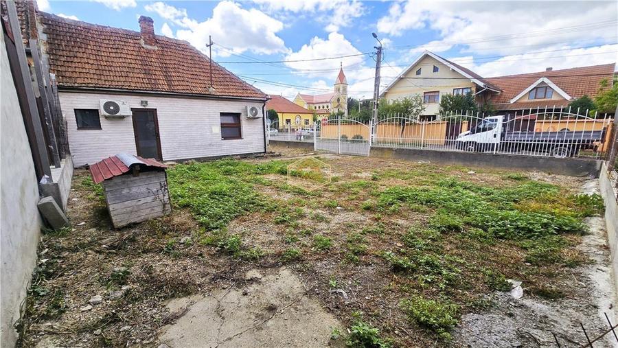 VIDEO | Casa pe colt, cu 2 camere si teren 245 m² | Paulestiului