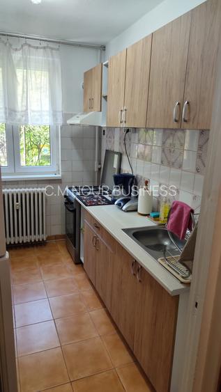 Ap 3 cam, et 1/10, bloc anvelopat,vizavi de Veranda Mall, Obor, metrou 5 min - 6