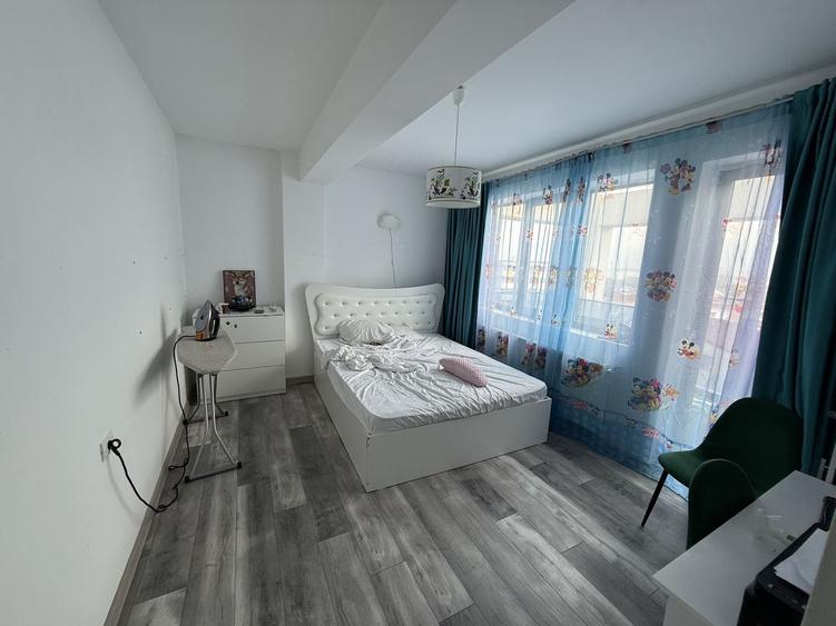 Apartament 3 camere zona Palazu Mare