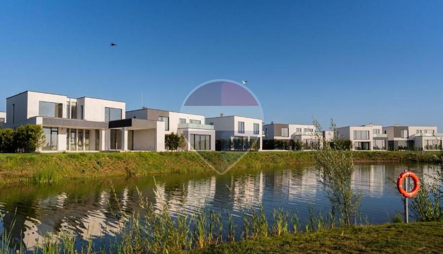 The National Collection | Parcela de teren | Autorizatie Constructie