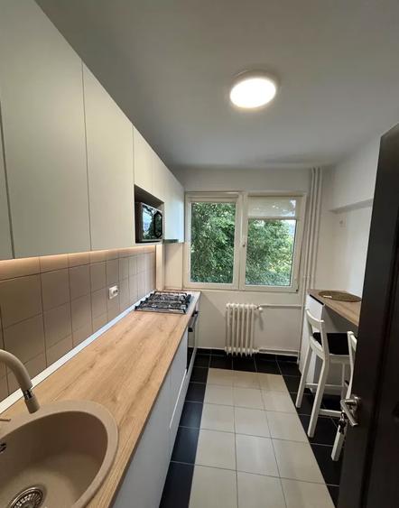 Titan - Metrou - Prima Închiriere - 2 Camere - Etaj 5 - Disponibilitate Imediată