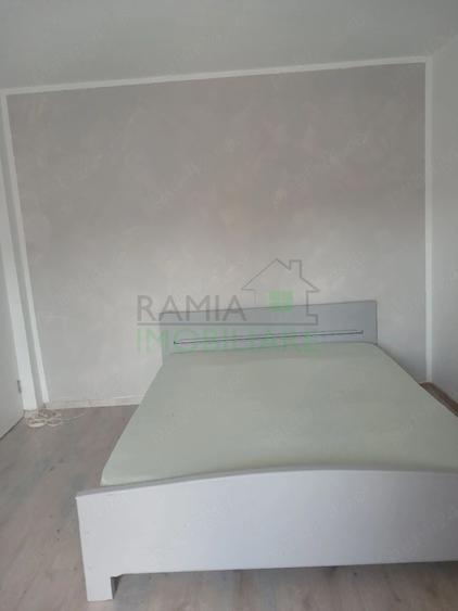 Apartament 2 camere decomandat , renovat, mobilat și utilat