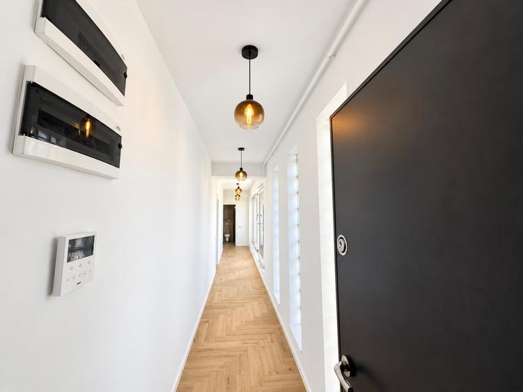 Apartament spectaculos cu 3 camere și terasă panoramică de 41 mp – zona Eminescu
