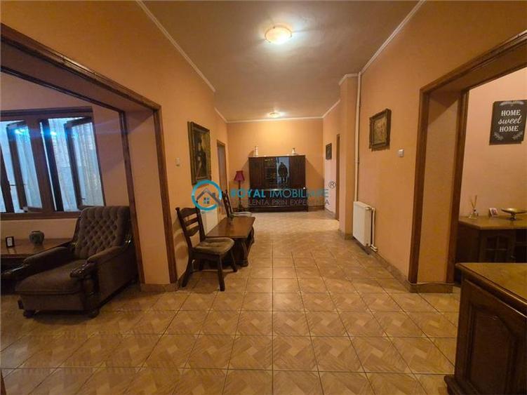 Royal Imobiliare - Vanzare Casa Zona Lupeni