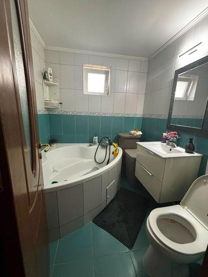 Apartament 3 camere decomandat – zona Rahova
