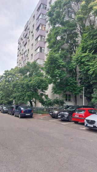 Titan, 1 Decembrie 1918, P/10, bloc din 1980, reabilitat, 85000 E