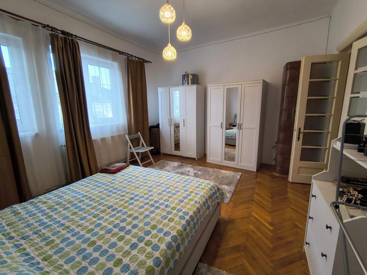 Peninsula 3 camere 84 mp pret 160.000 euro