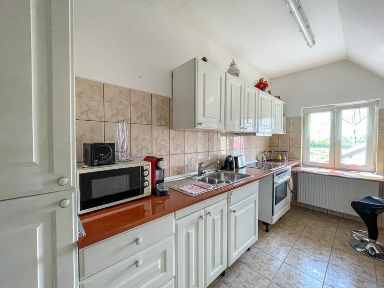 Casă 412 mp și teren de 1700 mp, zona Bercu Roșu – Pescăruș