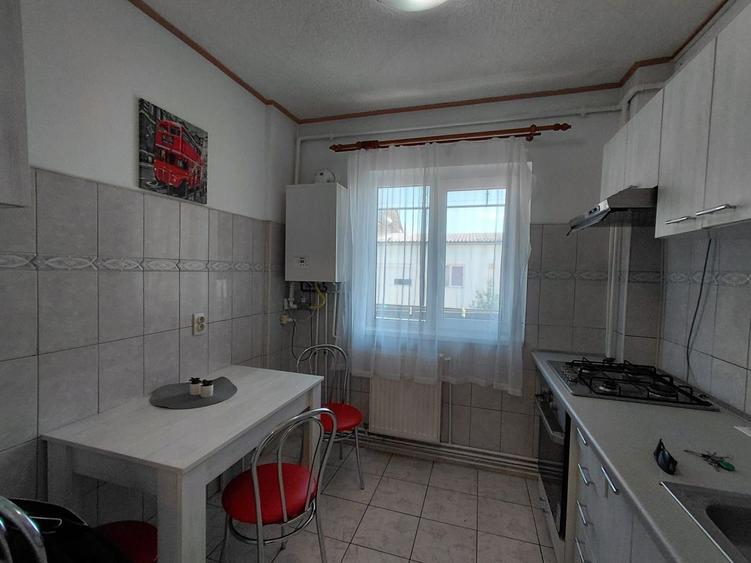 Apartament 2 camere decomandat Strada Intrarea Arieșului