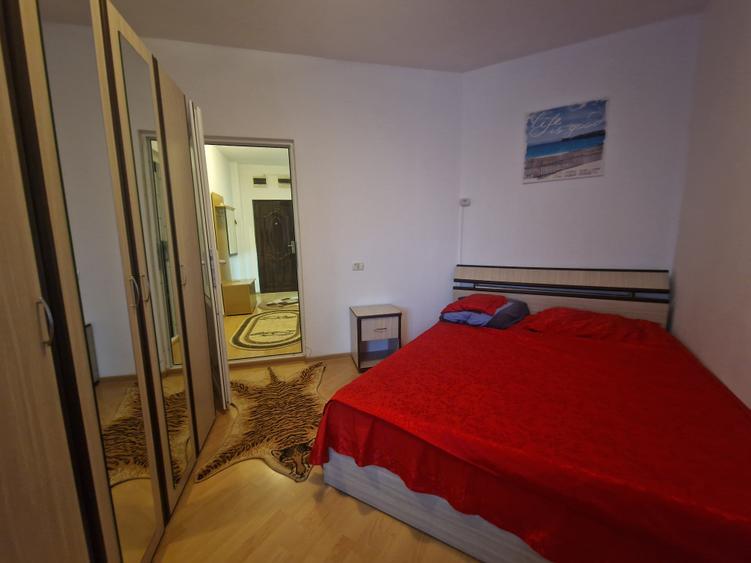Navodari (Sud)- 2 camere decomandate 54mp, mobilat-utilat, 55.000euro