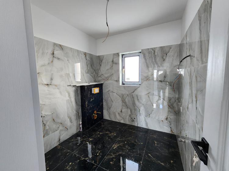 CASA INDIVIDUALA , 4 CAMERE, 2 BAI , BECI , MIROSLAVA