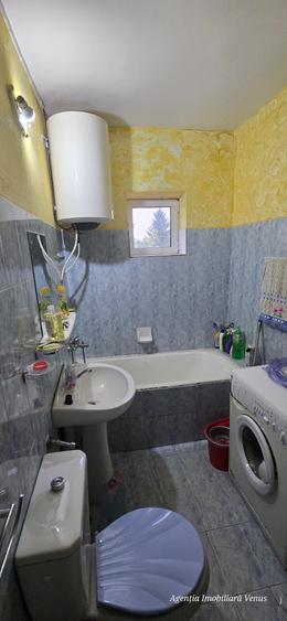 Apartament 4 camere zona Peco Cristal, str.Savenilor