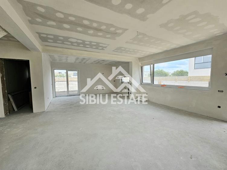 Casa moderna Selimbar, Sibiu 3 dormitoare, 3 bai, terasa