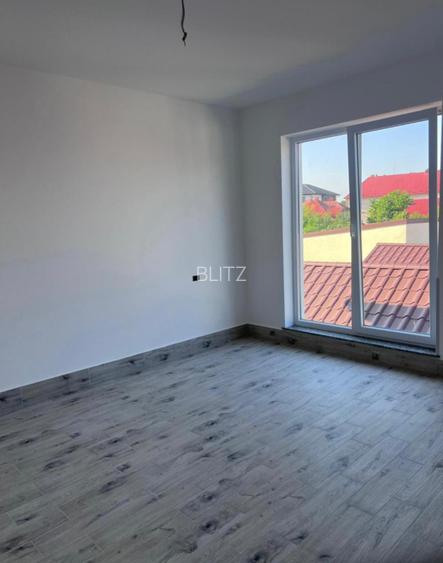 Duplex, 158 mp , partial mobilat, Radauti