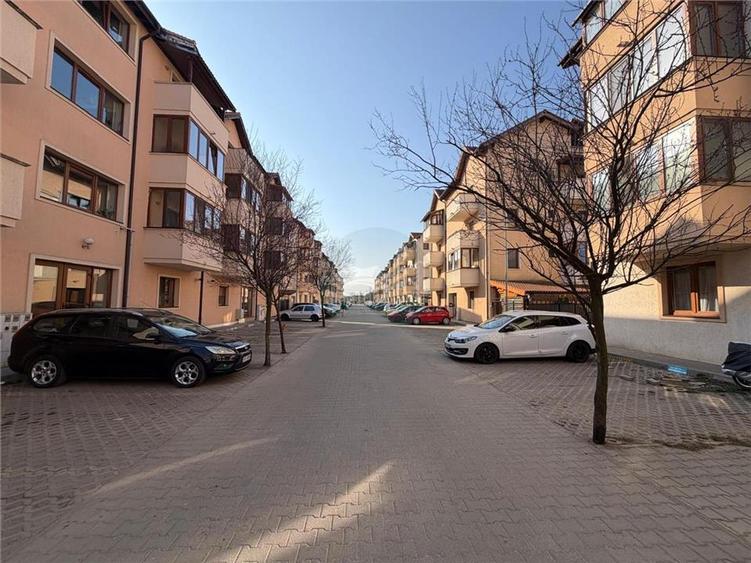 Apartament 3 camere 2 balcoane parcare zona Gusterita