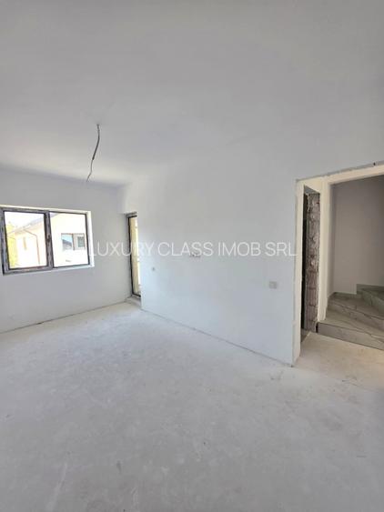 Vila Duplex de Vanzare/Bagadiru-Cristalului