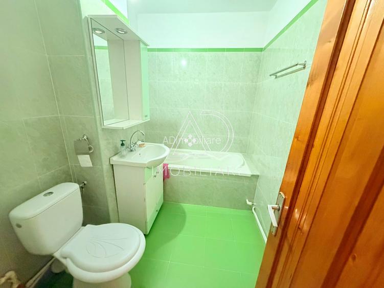 Vânzare apartament 2 camere, etaj 3 , Zona 9 Mai - 3
