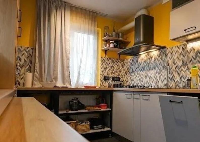 Apartament 4 camere renovat complet – Zona BIG.