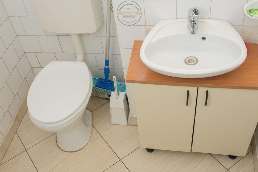 3 camere l Decomandat l 2 Bai l 2 Balcoane l Parcare