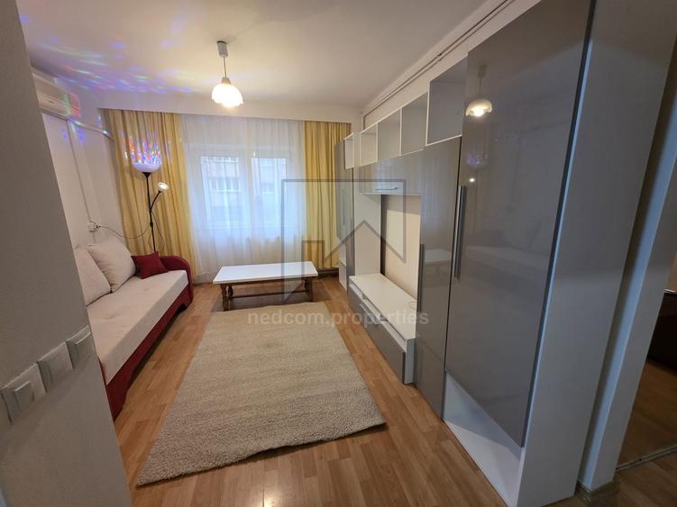 Inchiriere apartament 3 camere Nerva Traian -