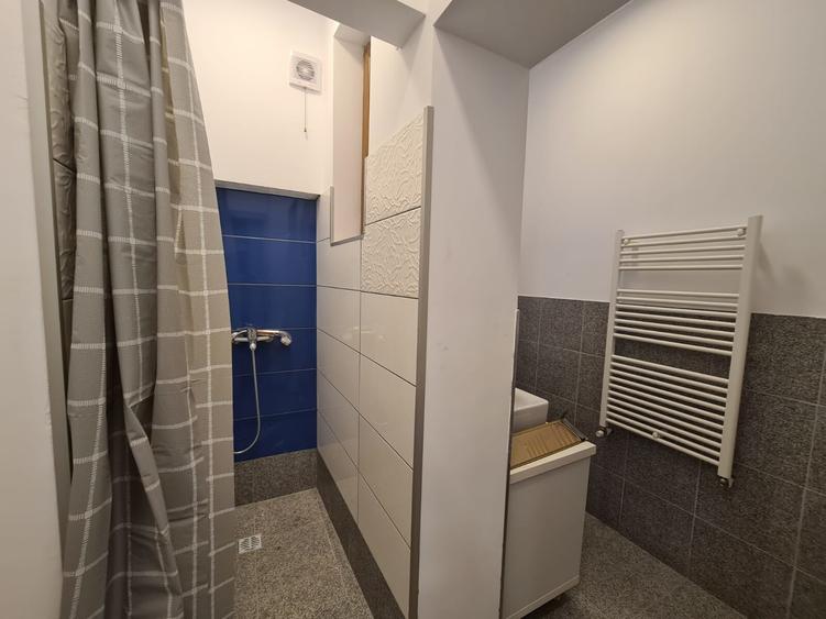 VANZARE  3 CASE CALEA CALARASI - HALA TRAIAN