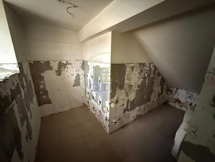 Casa, D+P+M, 435,16 mp, Centru, Zona KM 0