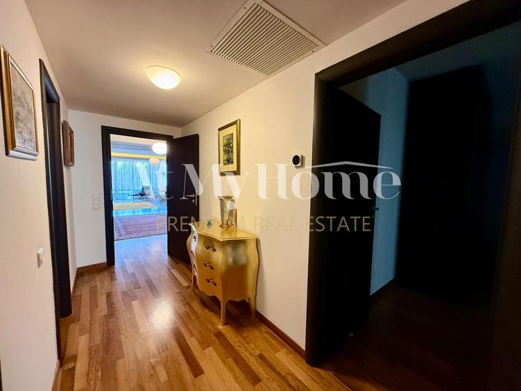 Apartament spatios cu 4 camere, vedere Herastrau, prima linie, parcare, terasa