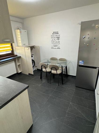 Apartament o camera de vanzare 37 mp utili + Loc parcare inclus!