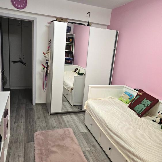 Vanzare Vila plus 100 mp Teren