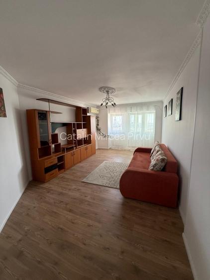 Inchiriez Apartament 3 camere - 5