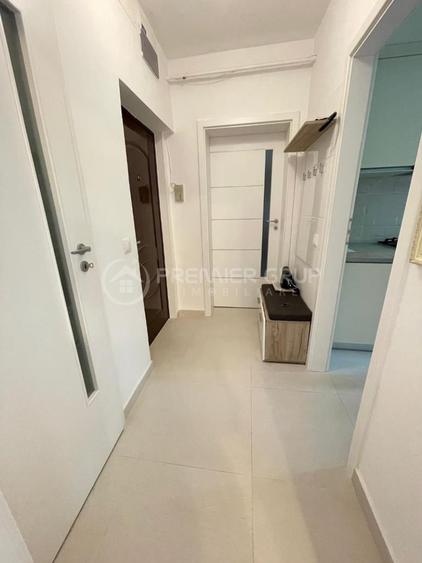 Etaj 2! Apartament 3 camere, Podu Ros 67mp, RENOVAT complet, CT