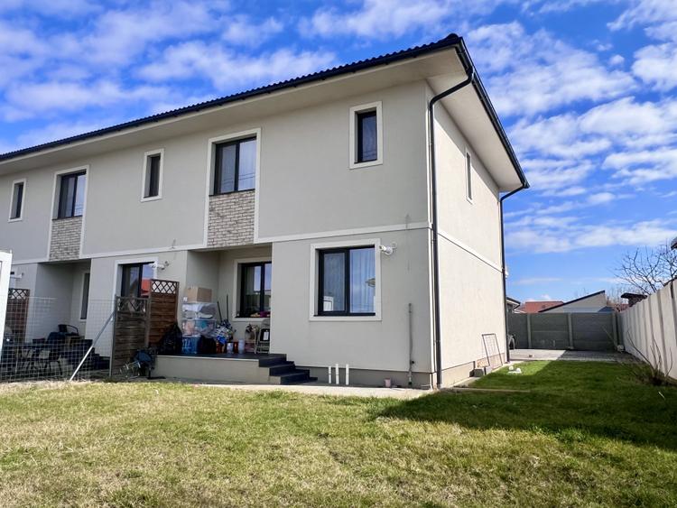 Casa insiruita - cartier rezidential, 3 camere, 92 mp utili - Giroc