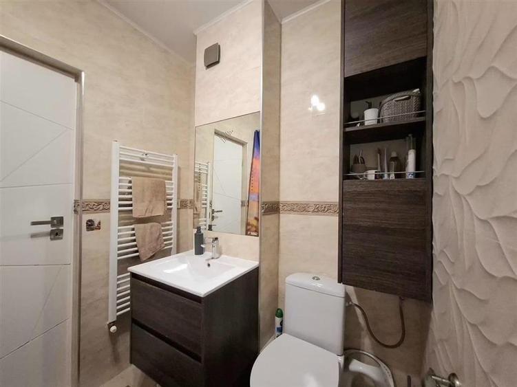 Apartament decomandat 3 camere 2 balcoane si parcare subterana in Turnisor
