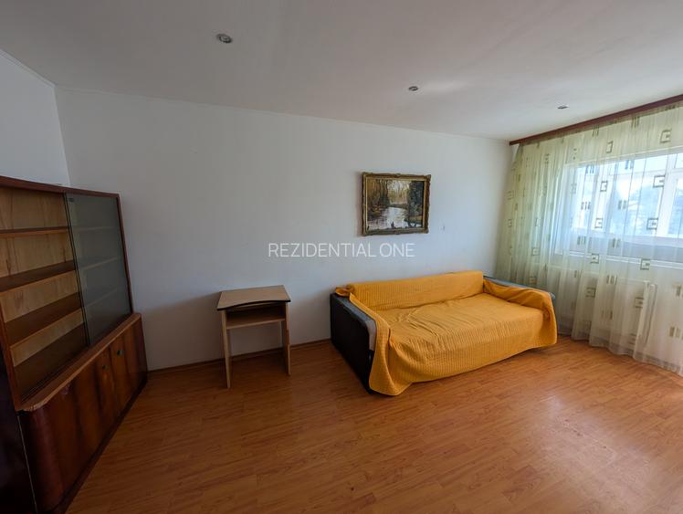 Decomandat, 2 balcoane, 3 camere Piata Sud - 2