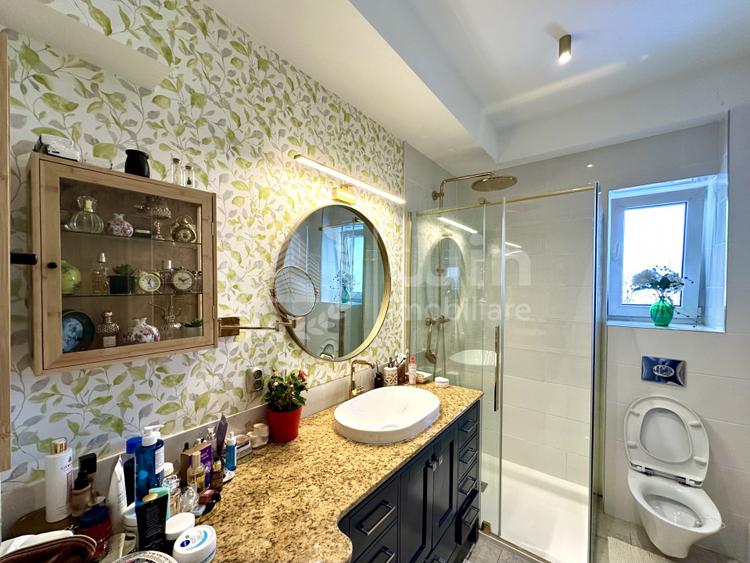 Vila deosebita cu 9 camere la cheie cu 800mp teren | Zona Racovita