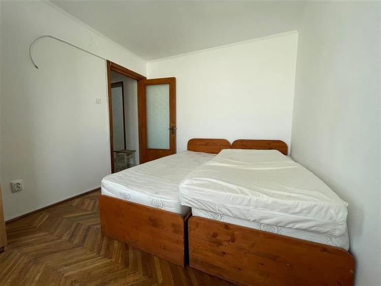 Apartament 4 camere de vanzare zona centrala Tulcea